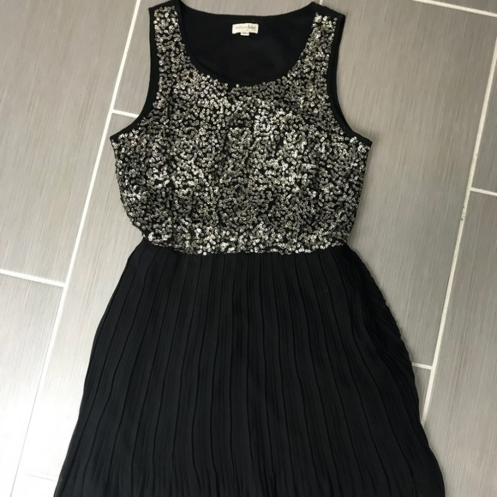 Maison Jules Black & Gold Sequence Sleeveless Dress - Size M